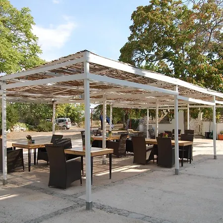 Masseria Santanna Bed & Breakfast